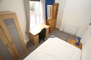 Photo 16- click for photo gallery